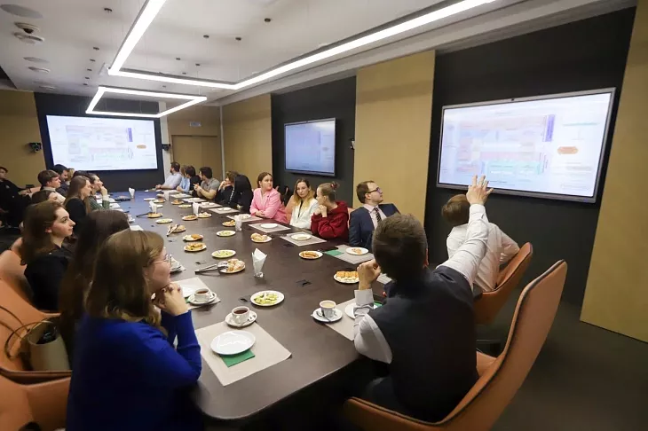 От идеи к действию: как студенты и ректор строят эффективную коммуникацию |  7