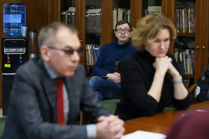 К 75-летию Геннадия Михайловича Федорова: в БФУ им. И. Канта открыли памятную доску профессора  |  11