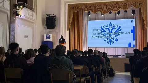 Открытый диалог: представитель УМВД встретился со&nbsp;студентами и&nbsp;курсантами калининградских вузов